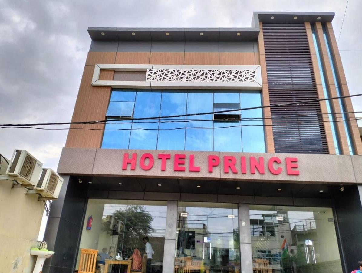 Hotel Prince By Wb Inn Ol Exterior foto